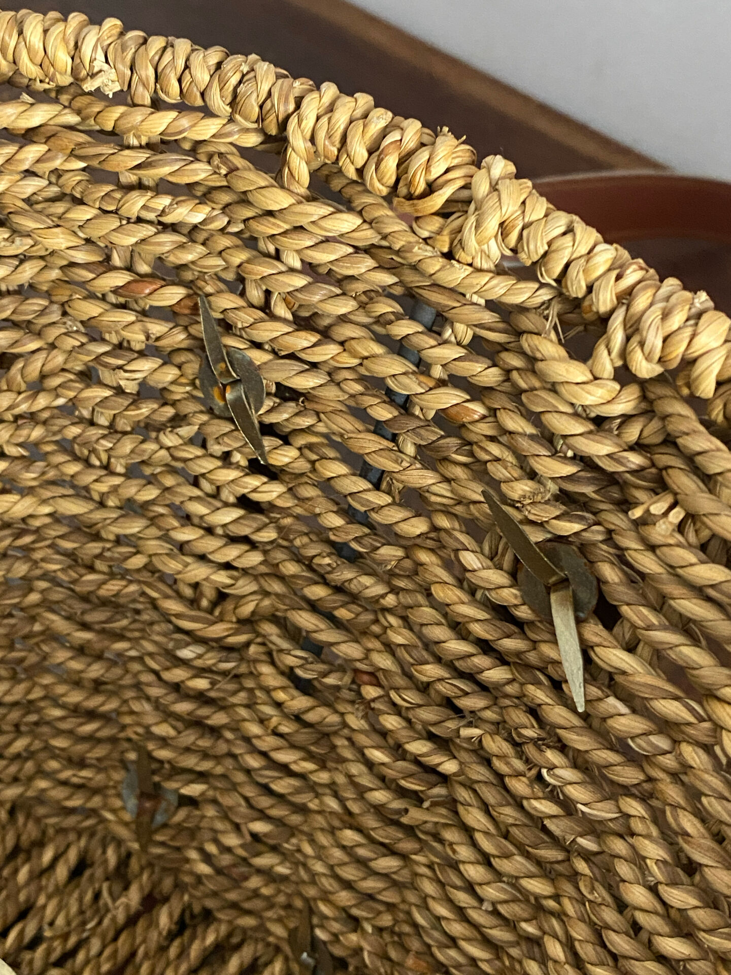 Woven rope basket