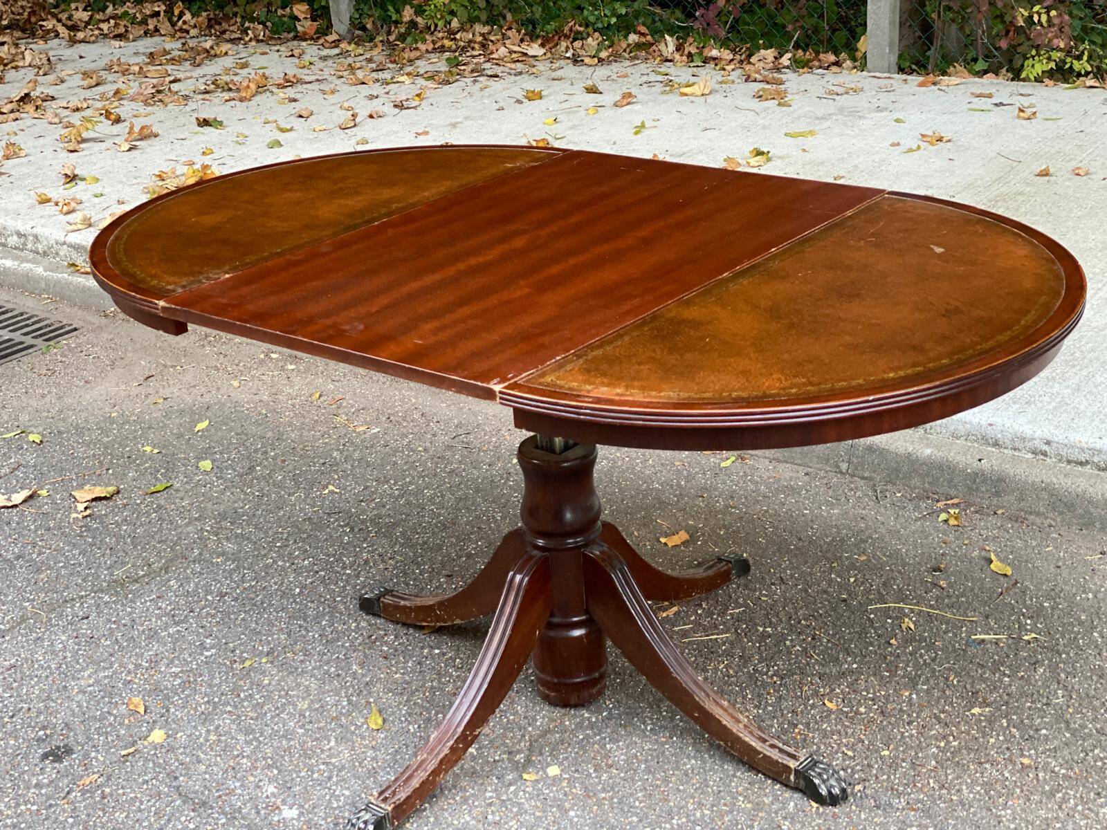 Table à manger ronde relevable et extensible avec pied central 90cm