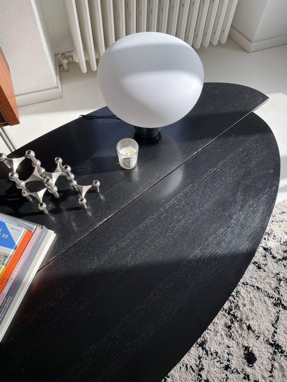 Vico Magistretti's Sinbad model coffee table for Cassina Vico Magistretti's Sinbad model coffee table for Cassina