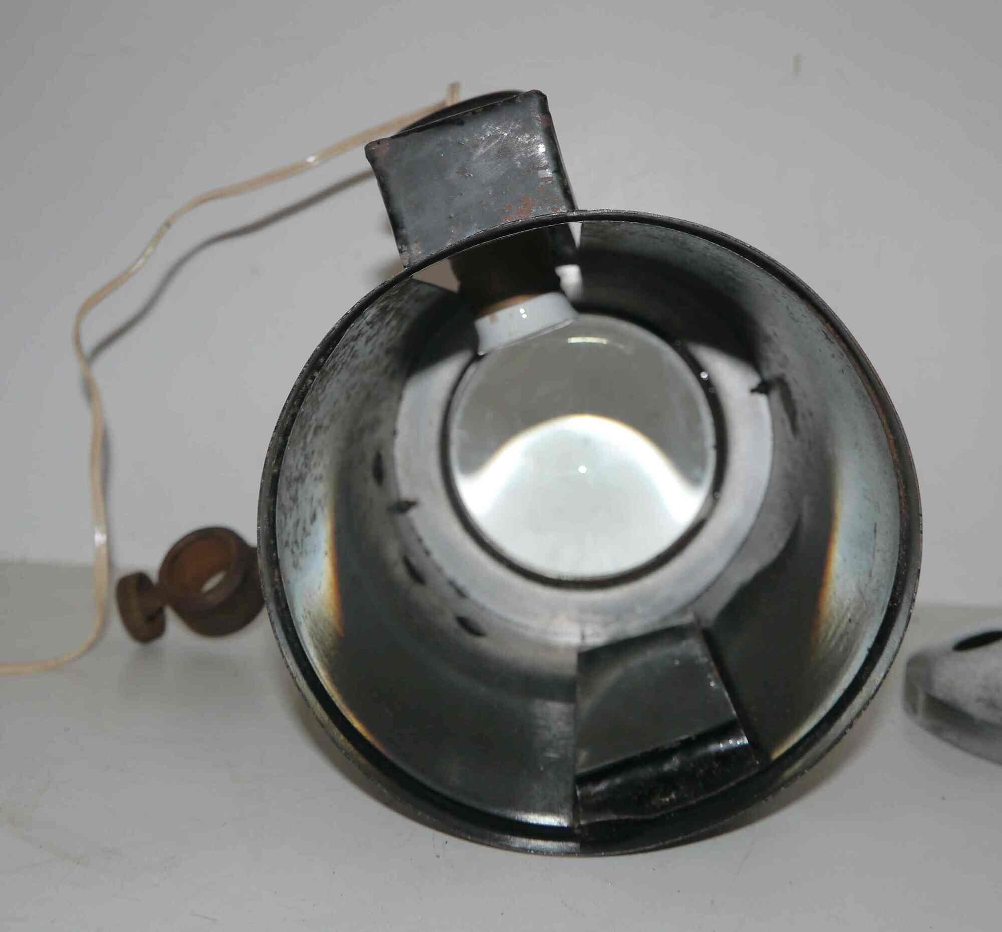 Old theater projector or metal and aluminum cinema – ref # 2