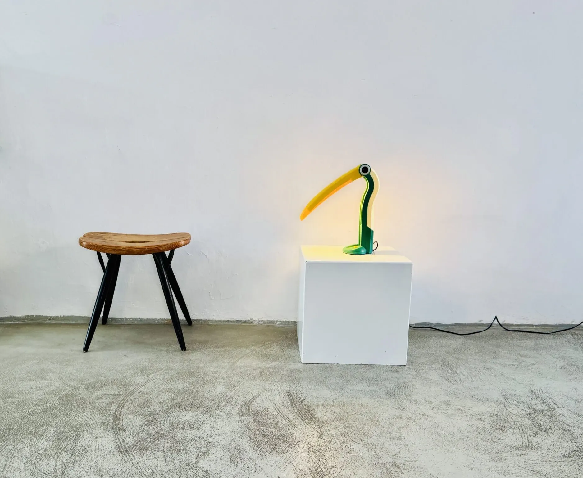 Toucan Desk Lamp By H.T. Huang For Huangslite, Taiwan, 1990S