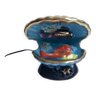 Petite lampe coquillage bleu et poissons signée vallauris années 1970
