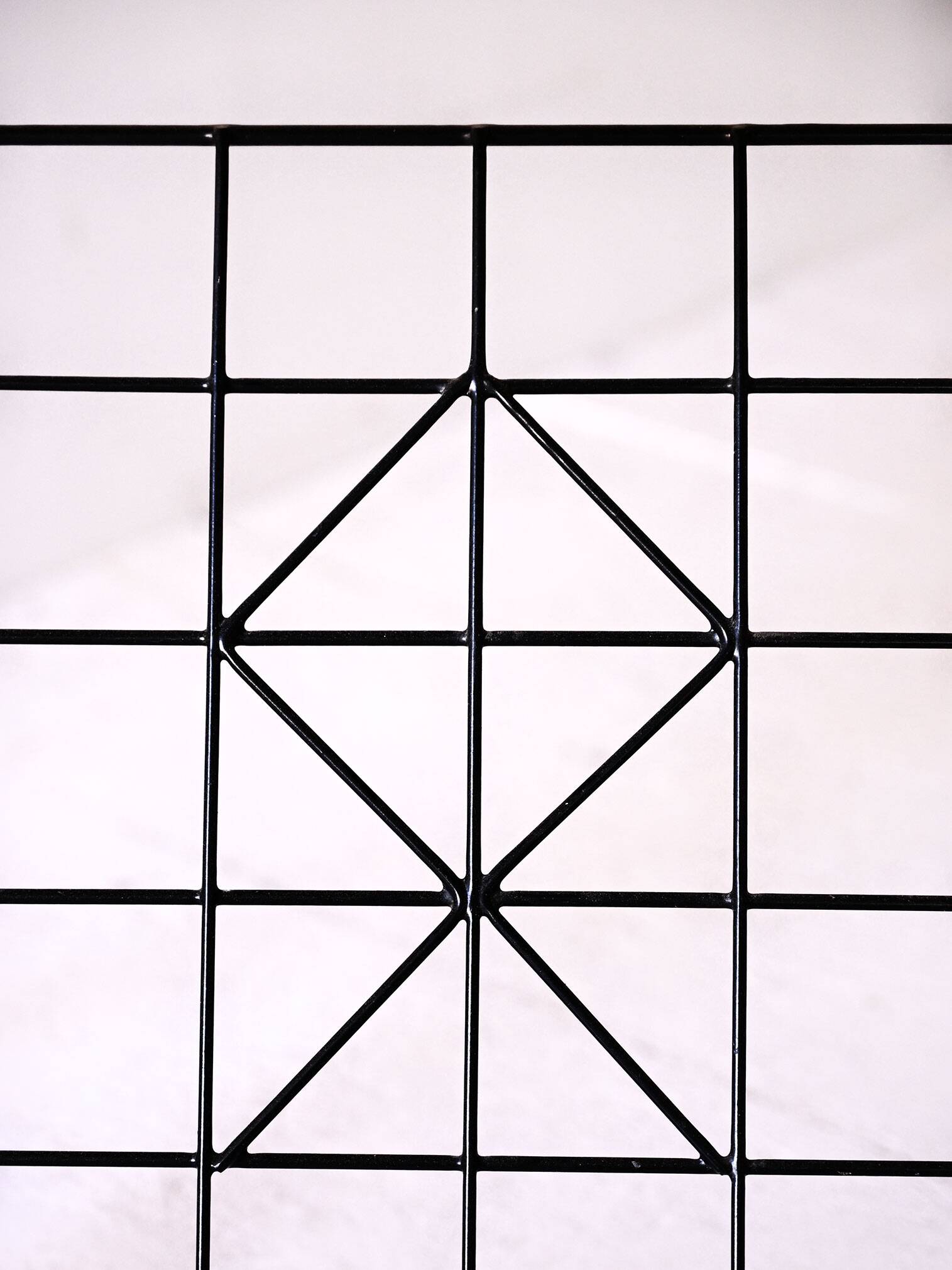 Table de chevet des années 60 avec pieds en métal