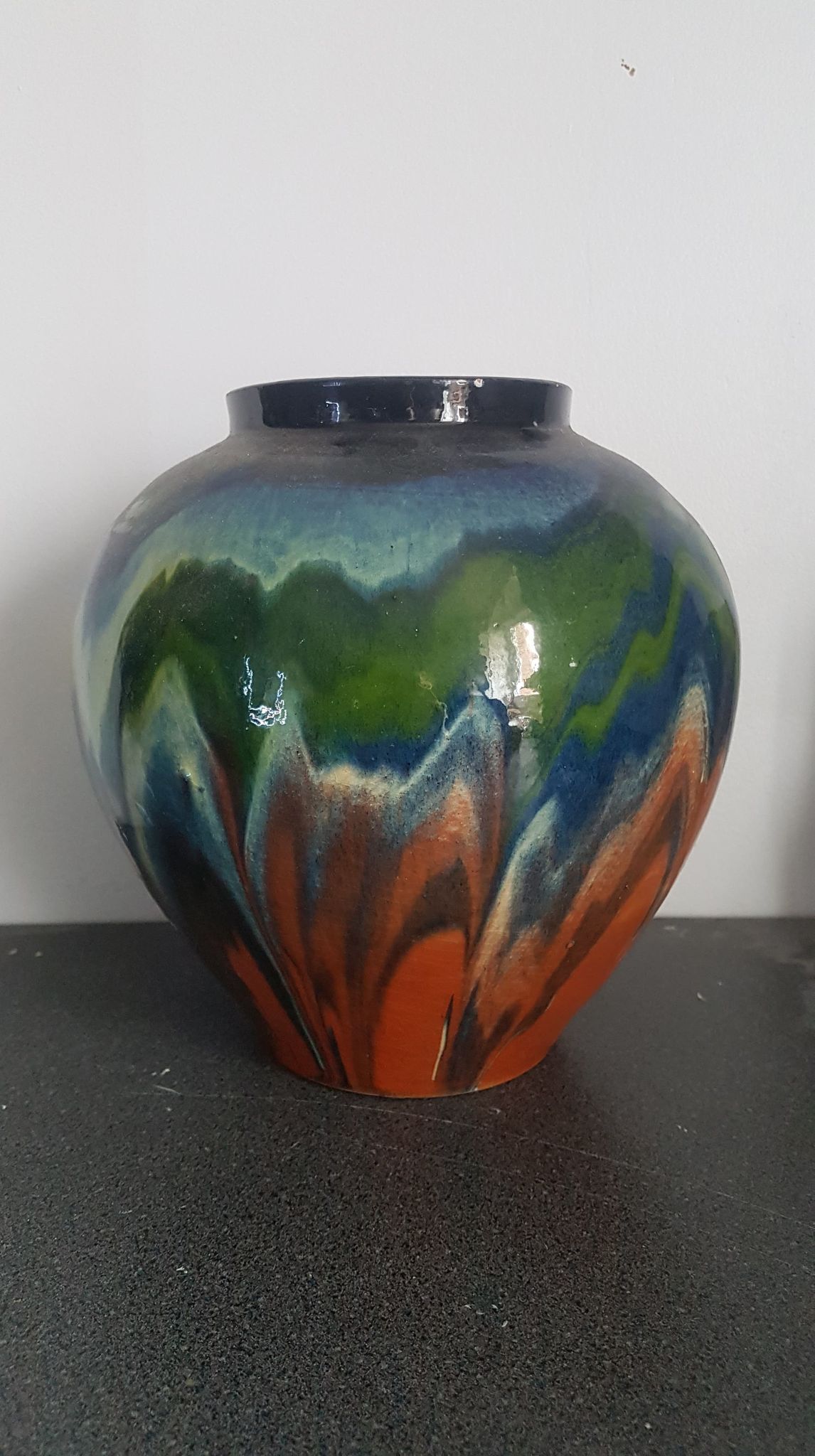 Round ceramic vase