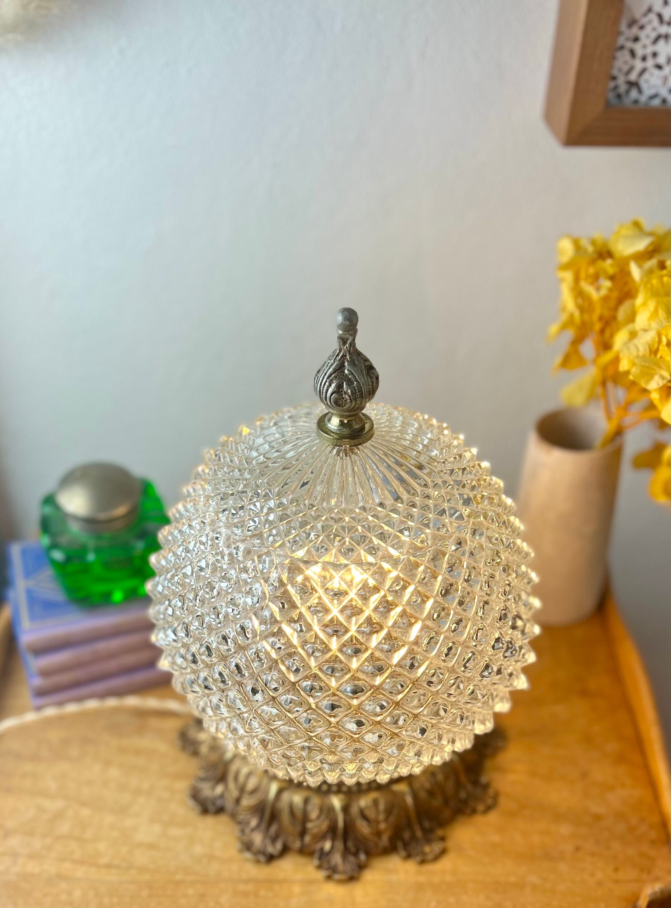 Old diamond tip table lamp - Glass and Bronze - Circa 1920