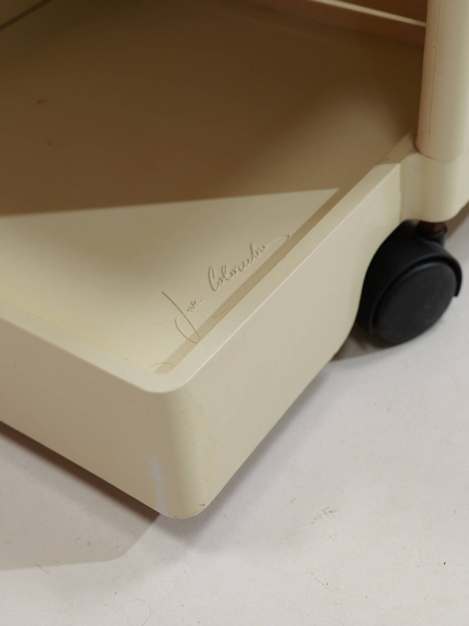 Space Age white Joe Colombo 'Boby' storage trolley, 1970s