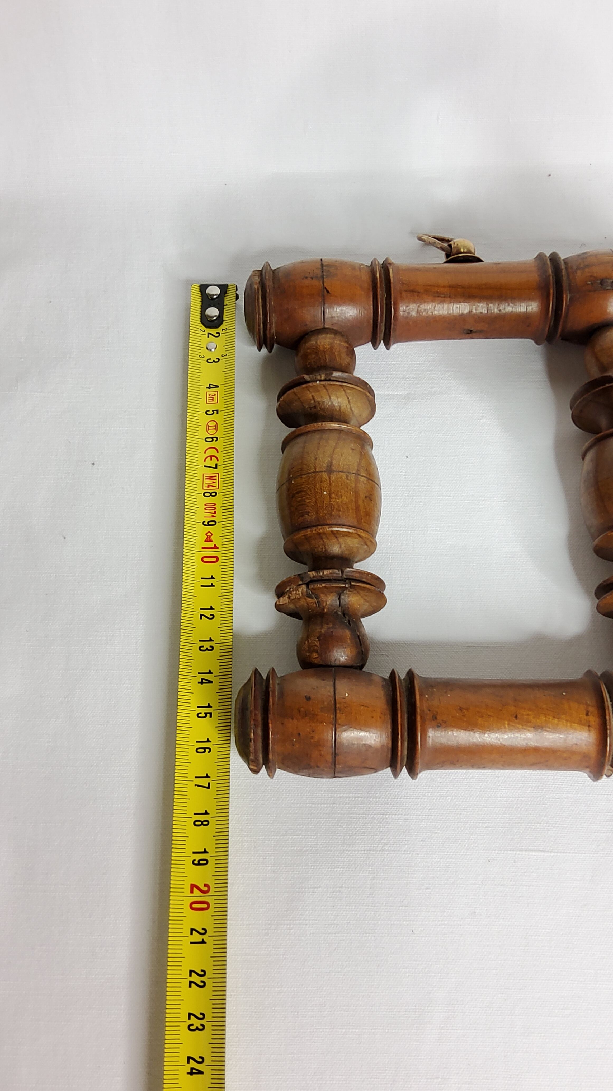 Portemanteau en bois tourné à l'imitation du bambou, 4 patères, 86 cm