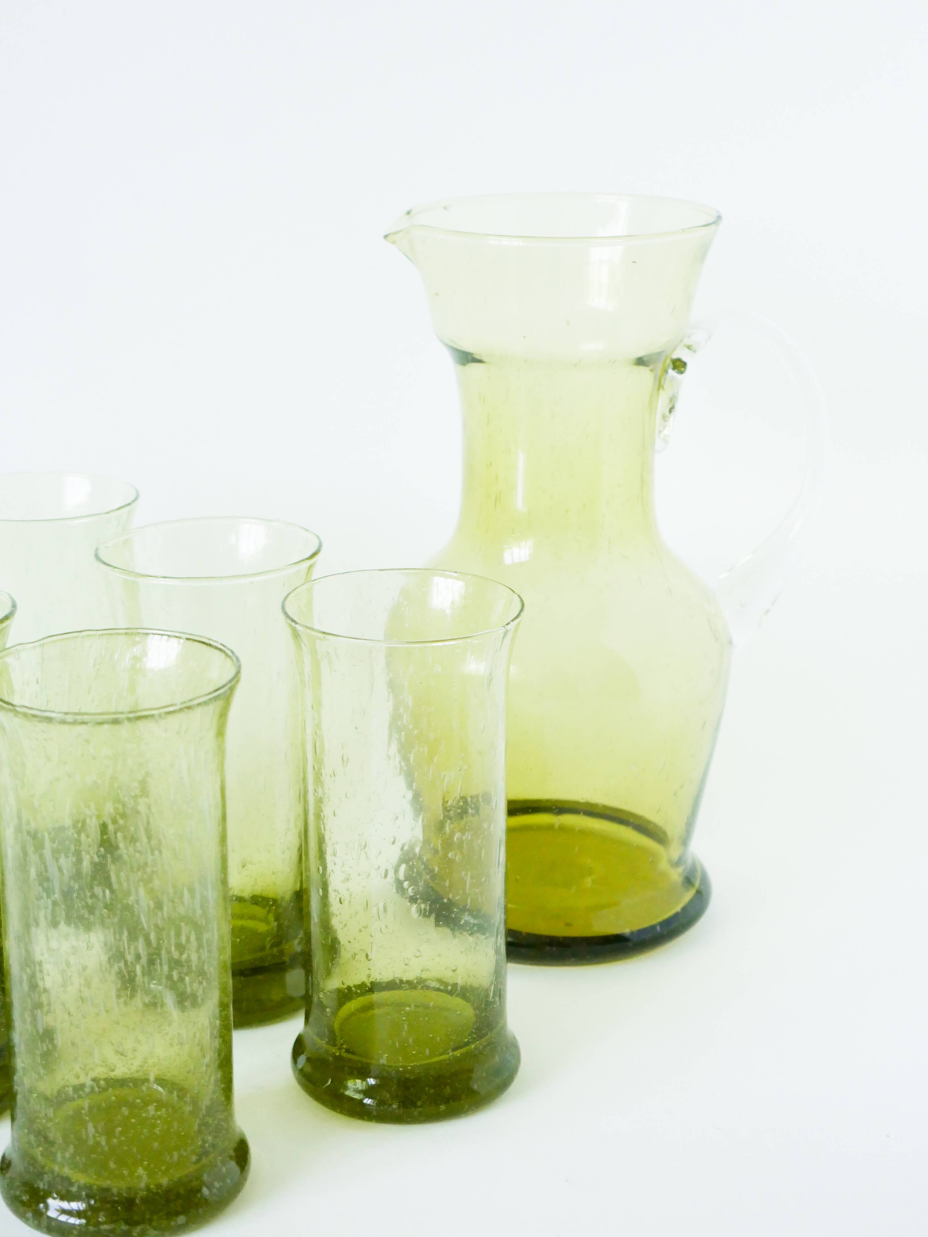 Service à orangeade en verre bullé de Biot, Long Drink, vert, 1960