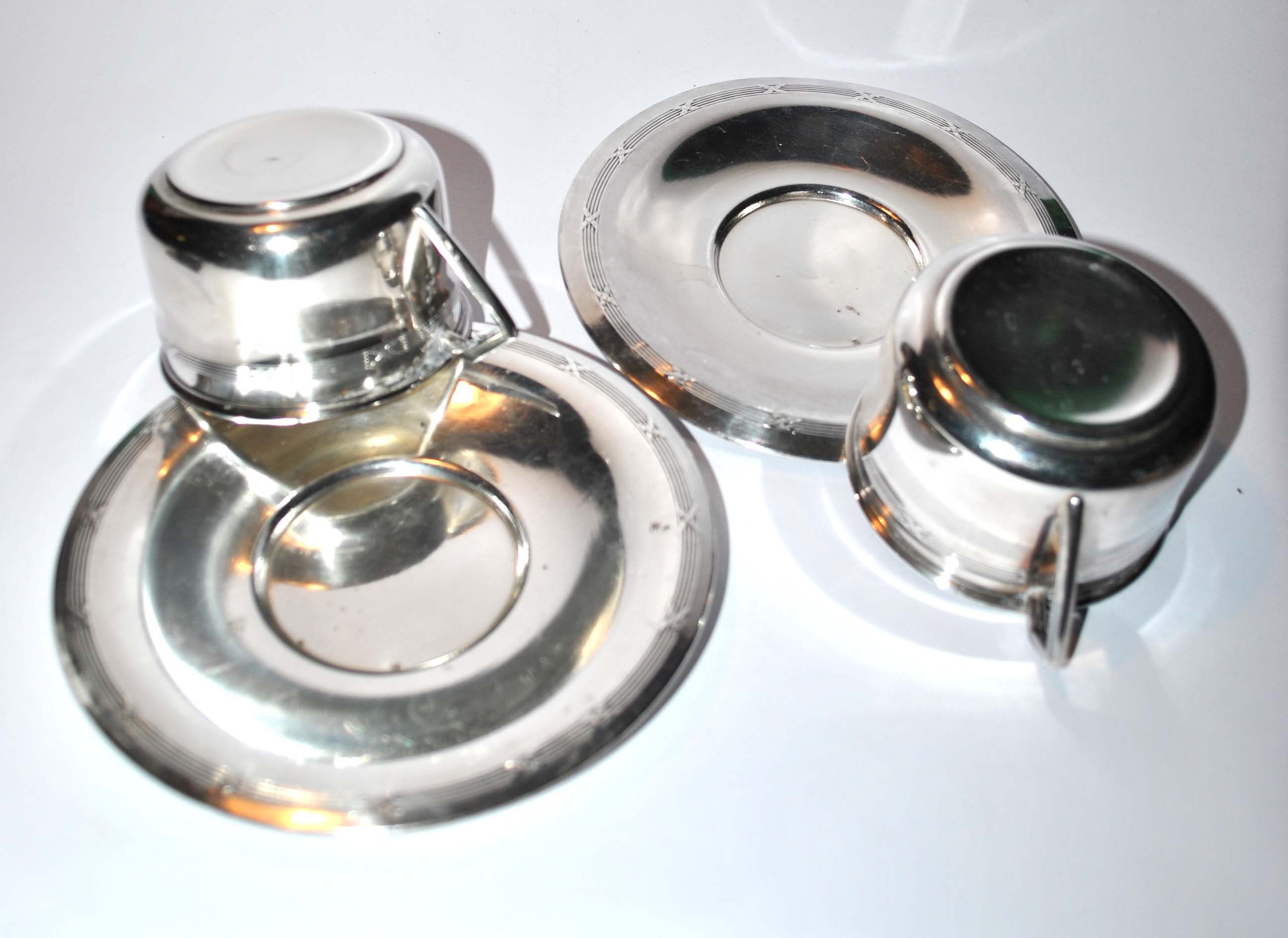Set of 2 coffee cups Antique ribbons in silver metal Goldsmith Weinthal Georges