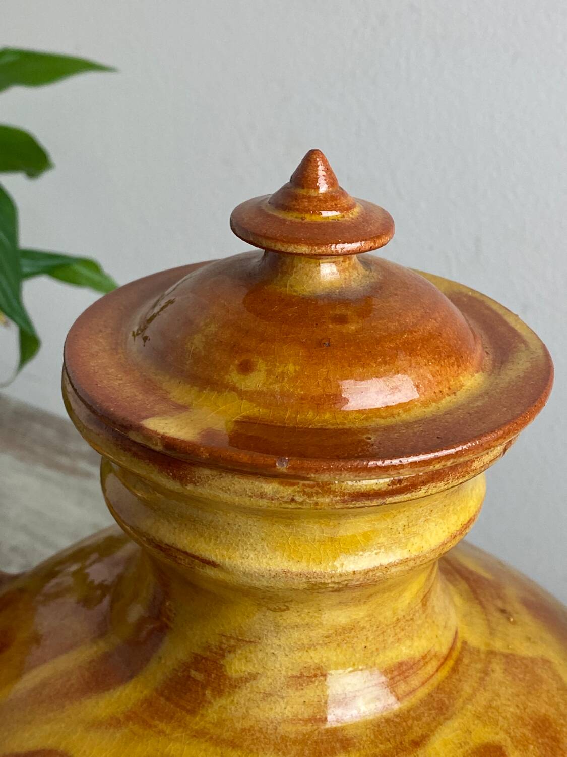 Glazed ceramic vinegar bowl