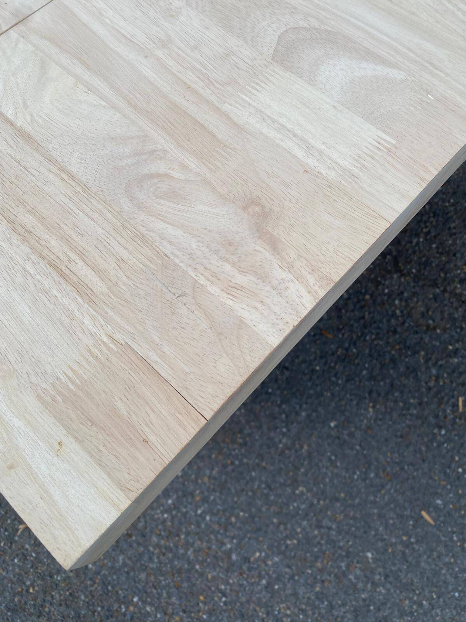 Extendable farmhouse table with renovated solid wood flaps 140-200cm