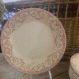 9 assiettes plates anciennes "Dubarry" Creil-Montereau, en terre de fer
