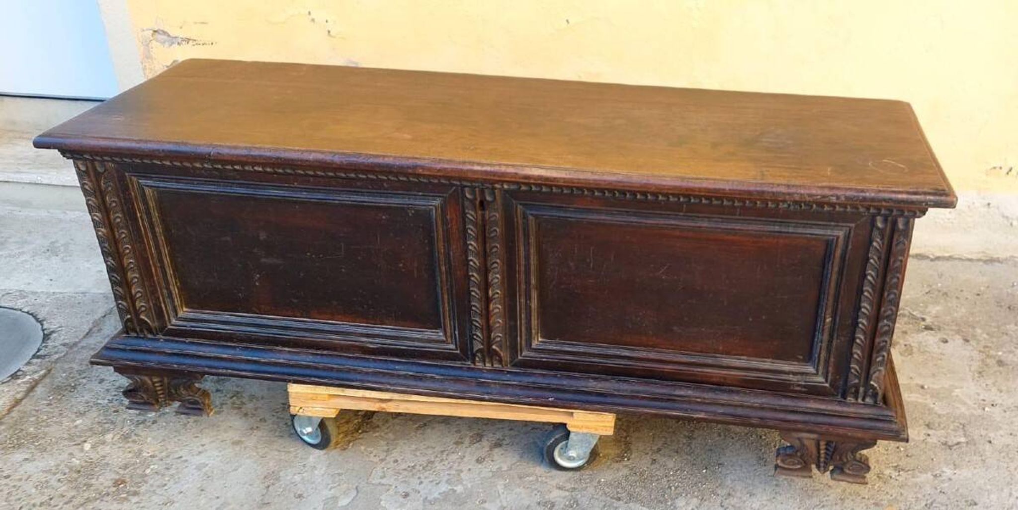 Antique Italian box, 17th century