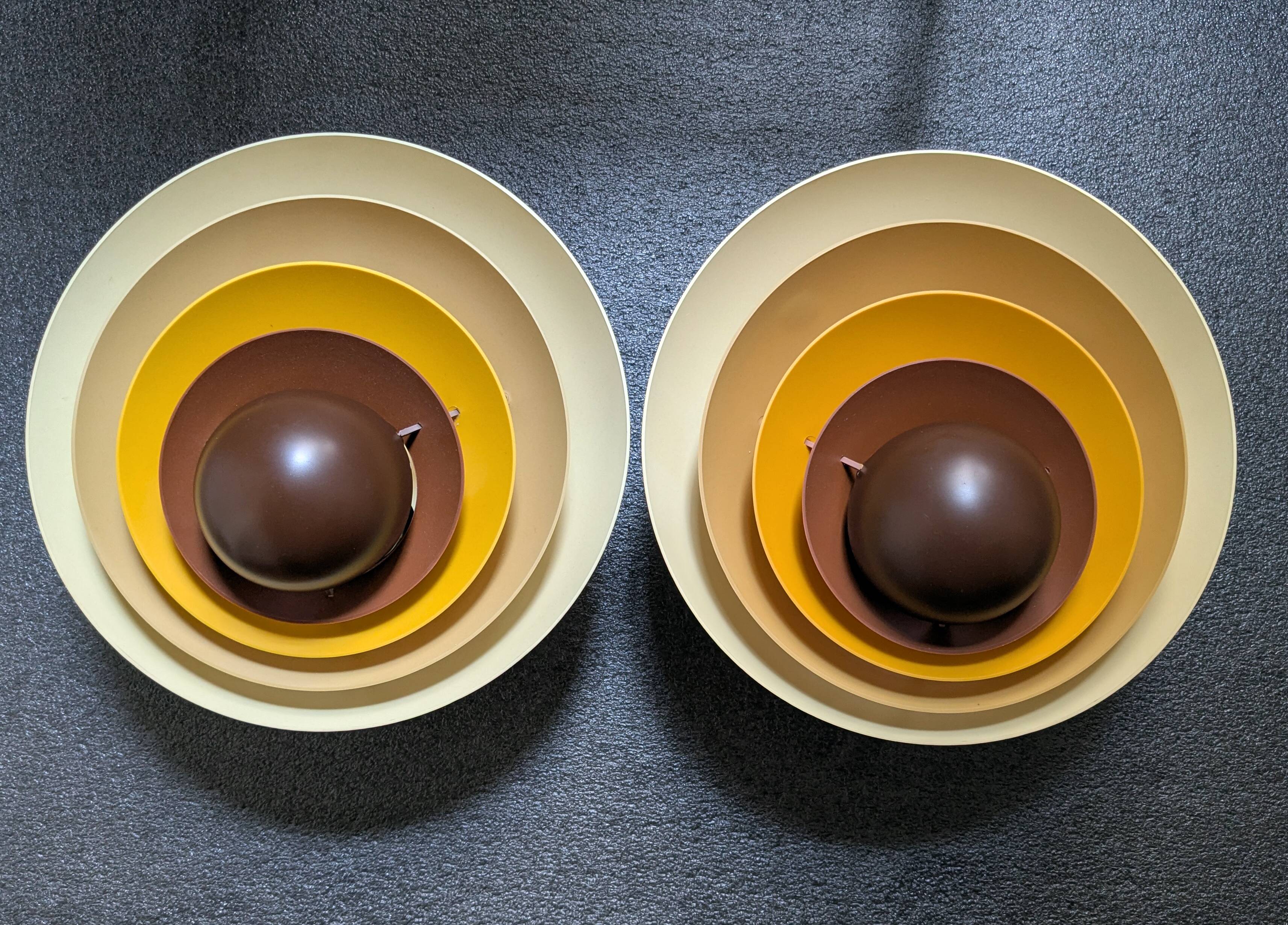 Pair of Ondine wall lights, New Age, 1970 Mazda