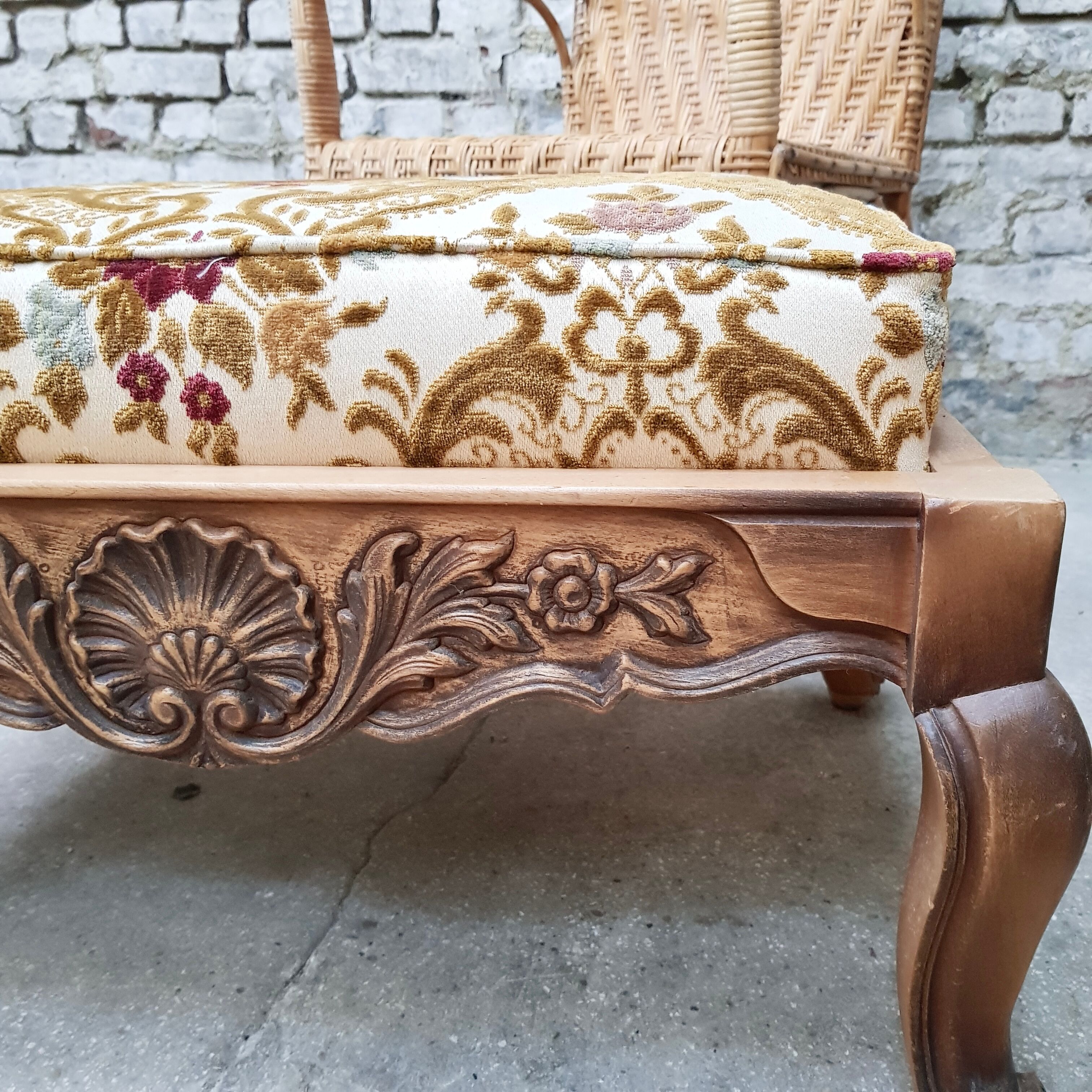 Pouf foot rest Louis XV style