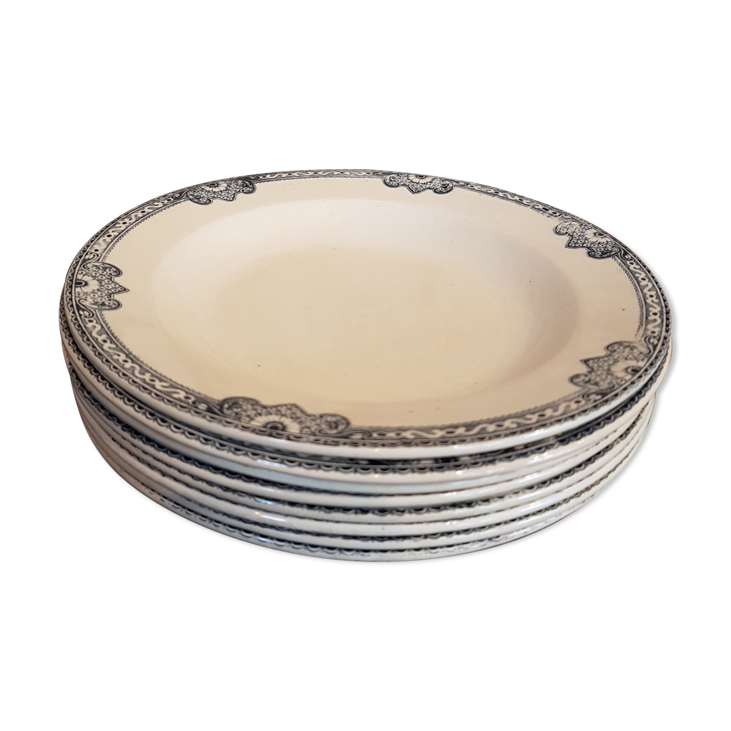 Series of 8 soup plates Earth iron model Jumièges
