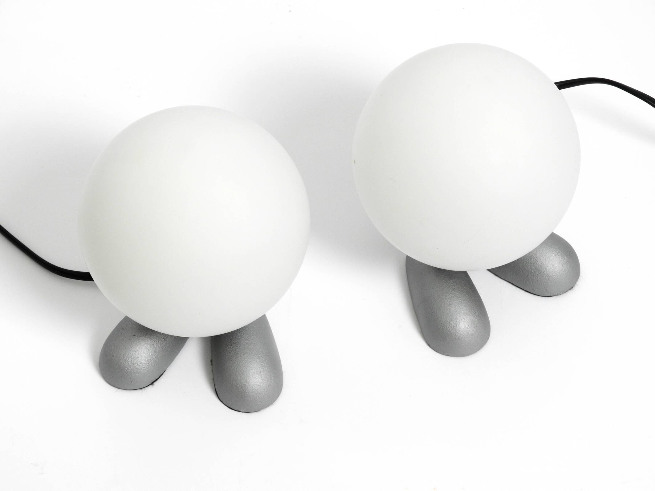 Pair of 1990s table lamps with a cast aluminum base by Sompex