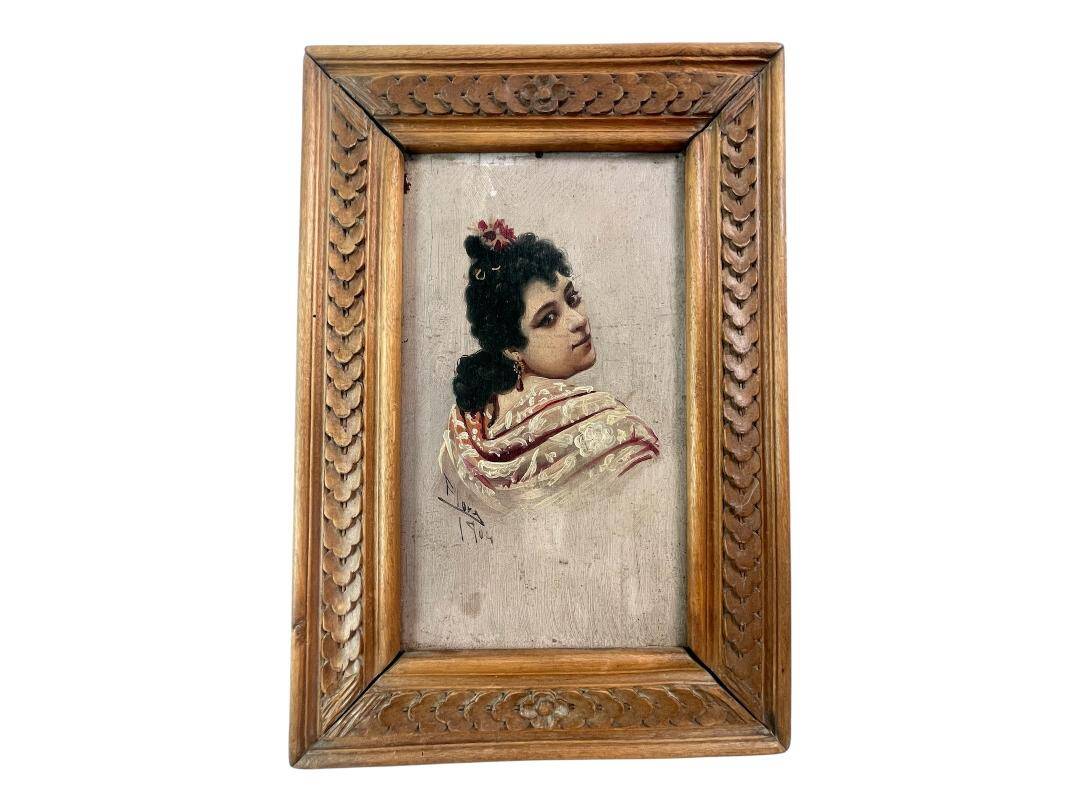 Old portrait signed "Flora" – Oil on wood dated 1904 – Carved frame