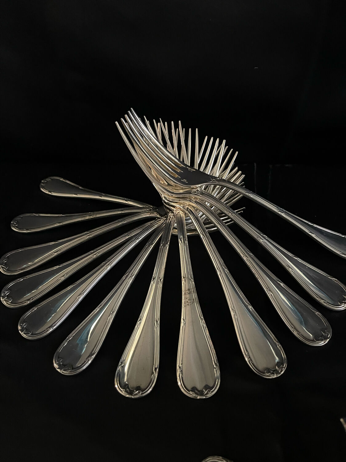 Christofle ménagère rubans croisés 75 pièces état proche du neuf