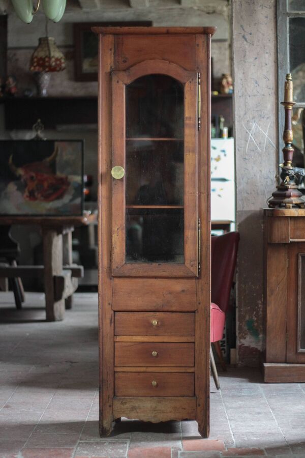 Ancien meuble bois colonne vitré avec tiroirs, meuble de rangement, vitrine