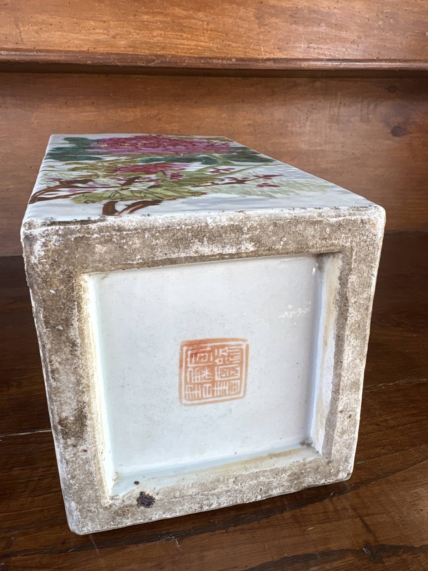 Ancient Chinese vase, Famille Rose - Qing style