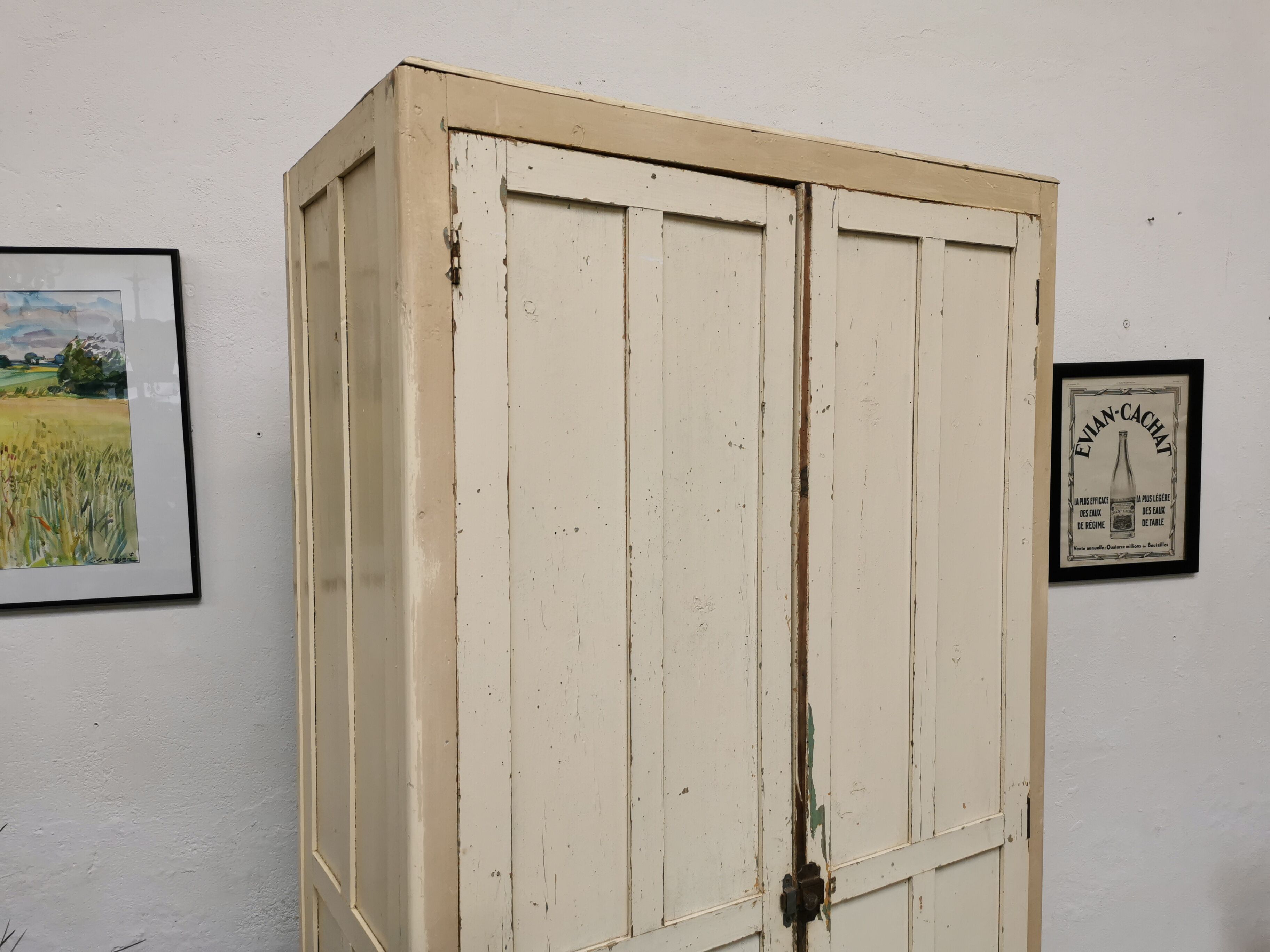 Armoire parisienne