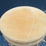 Tabouret en bois et velours or