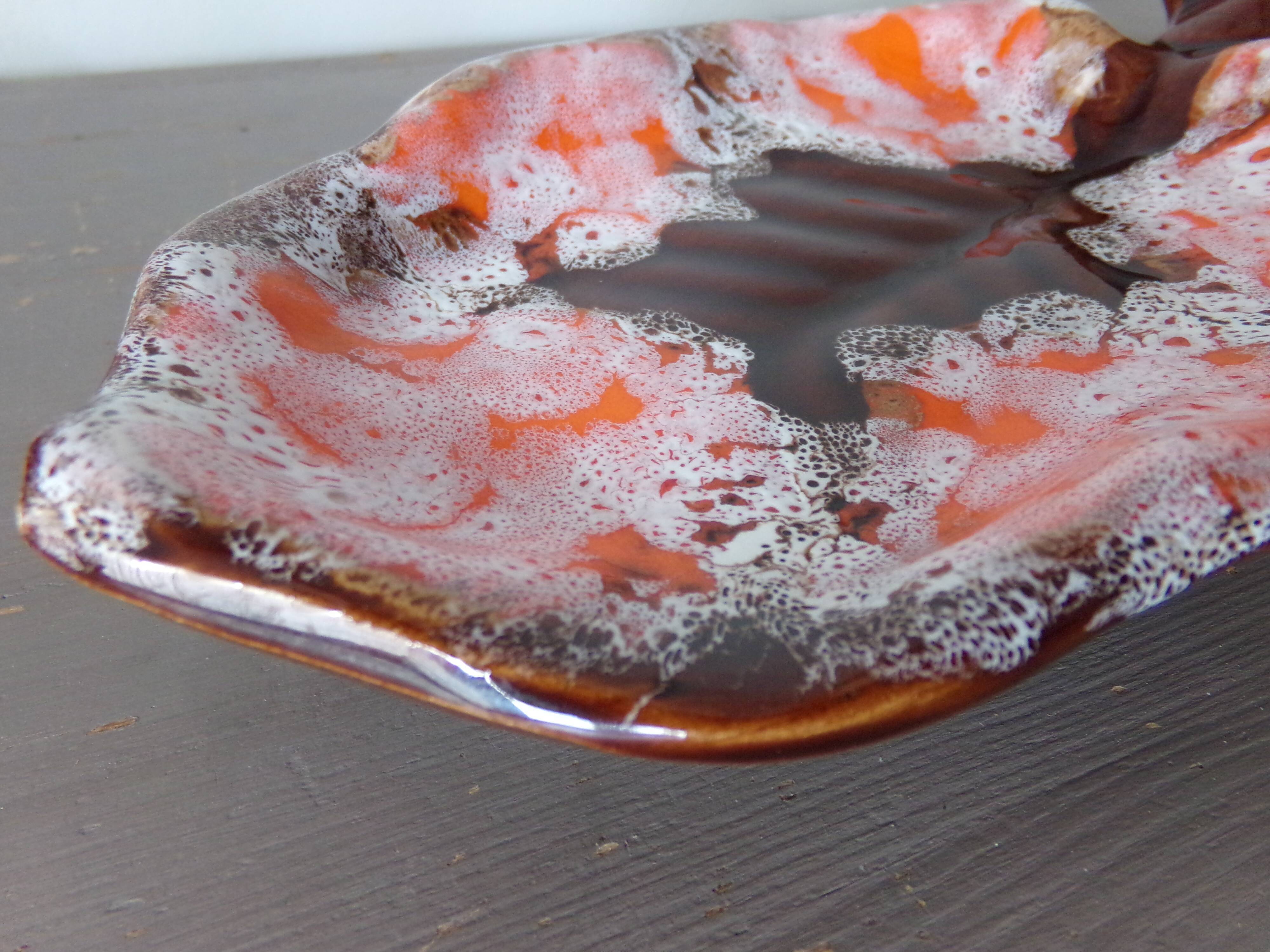 Vallauris leaf-shaped cup