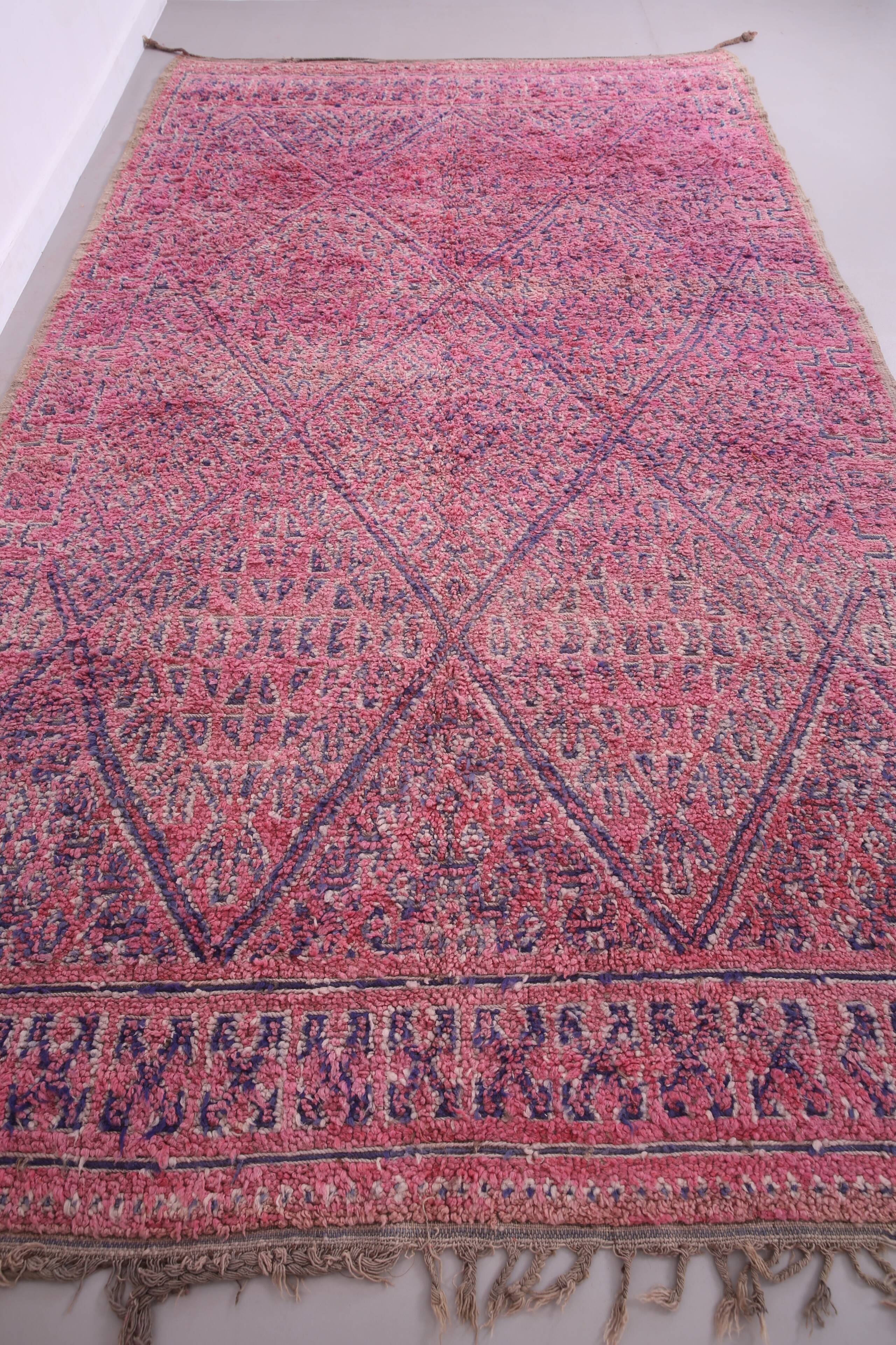 Vintage Moroccan Rug 212 x 381 cm - Beni Mguild rug - Handmade berber rug