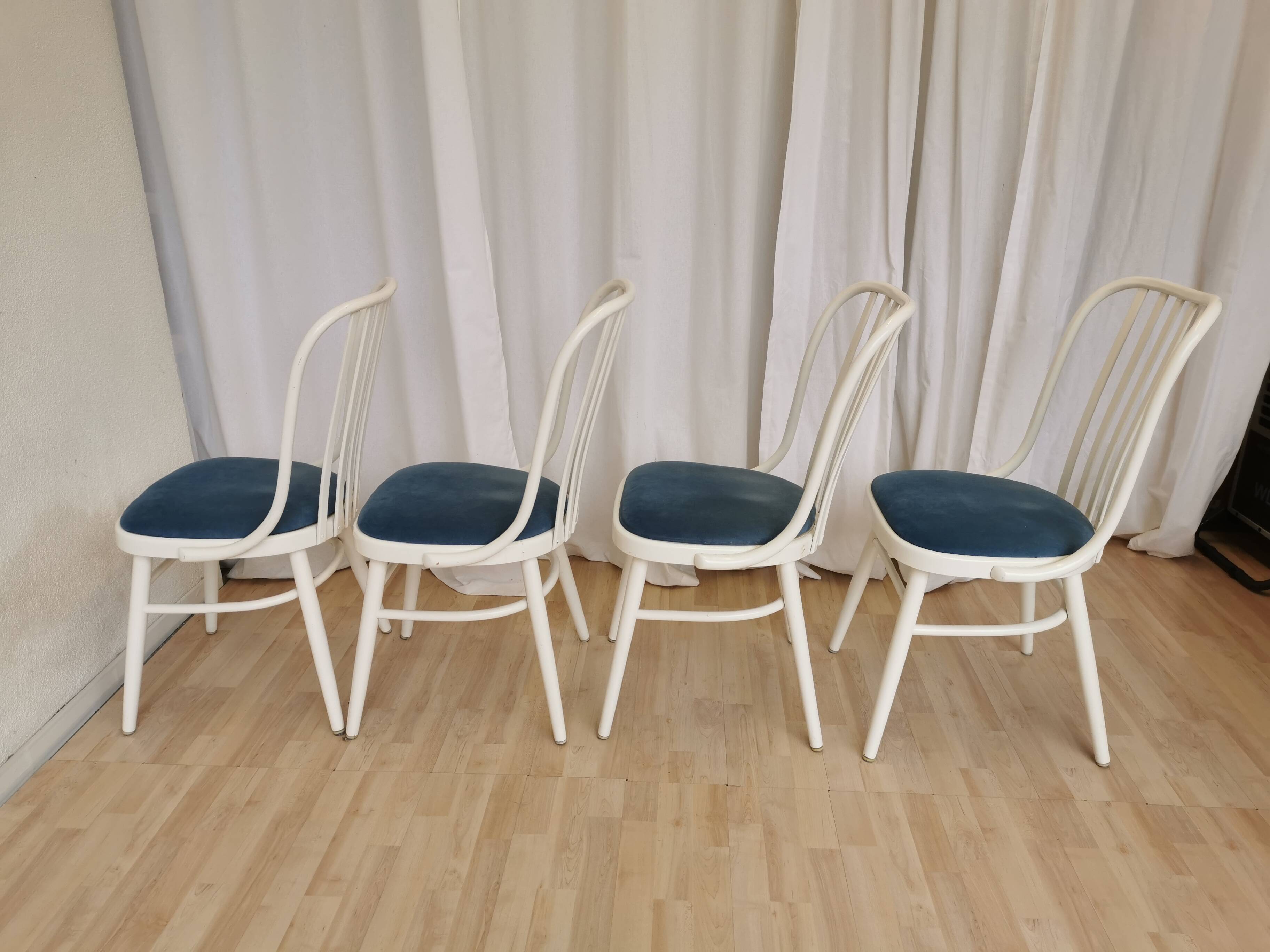 Set of 4 Vintage Bentwood White Dining Chairs in Ligna Style wit Blue Seat