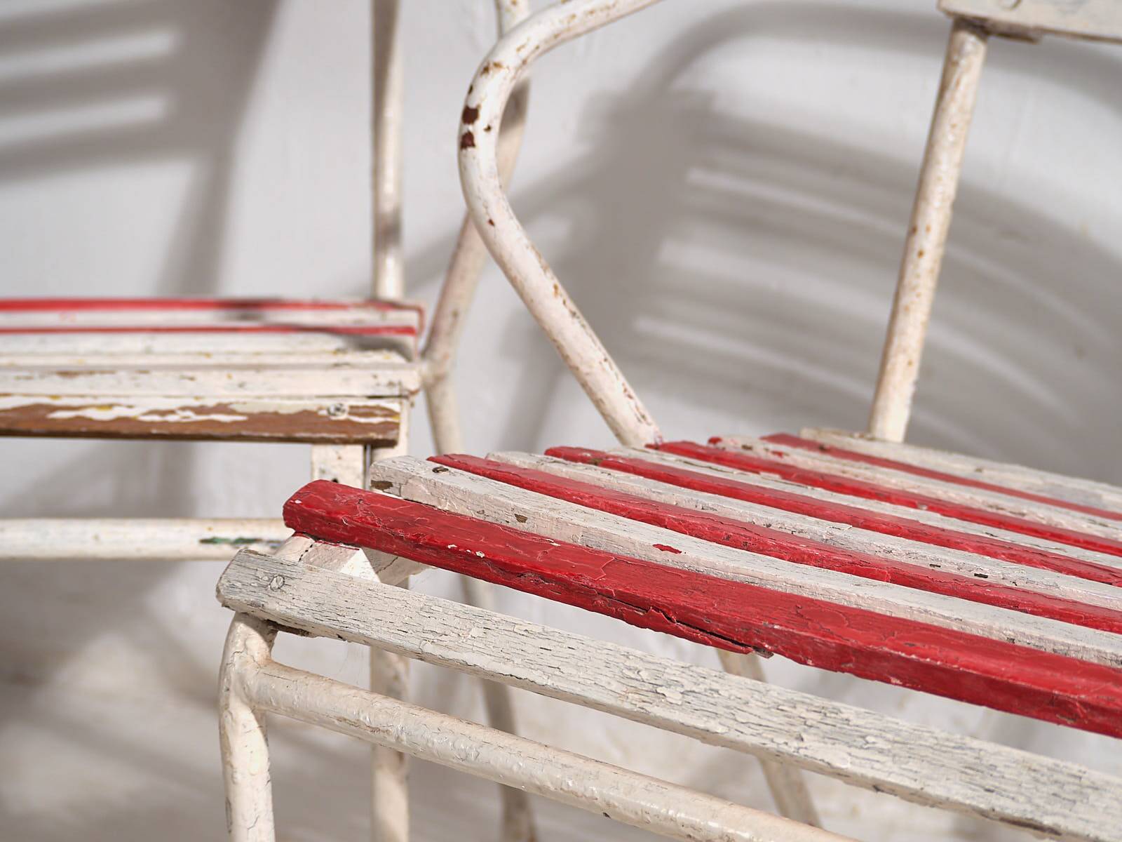 Antique outdoor stacking chairs (circa 1920). Set of 2 pieces.