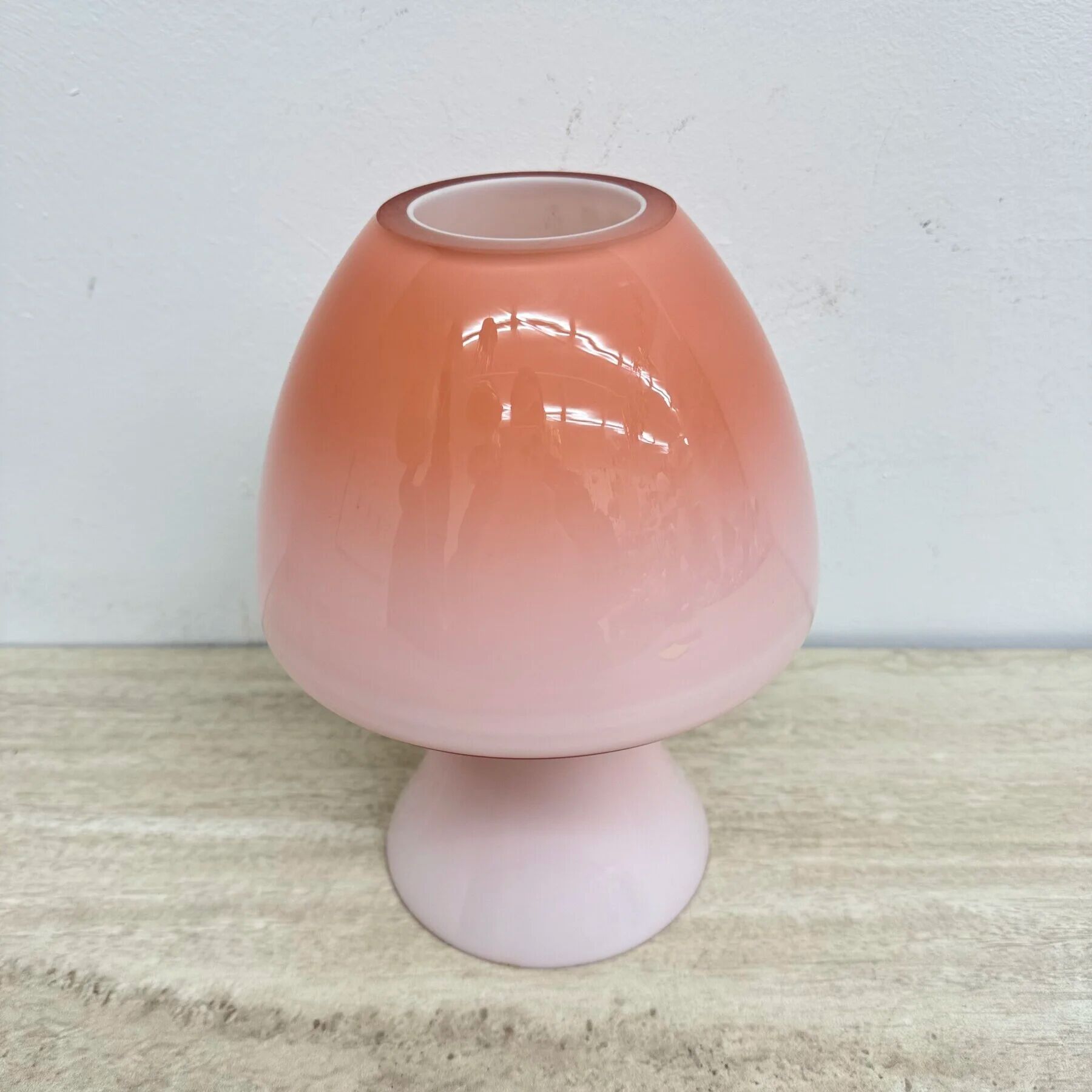 Peil & Putzer pink glass mushroom table lamp, 1970s