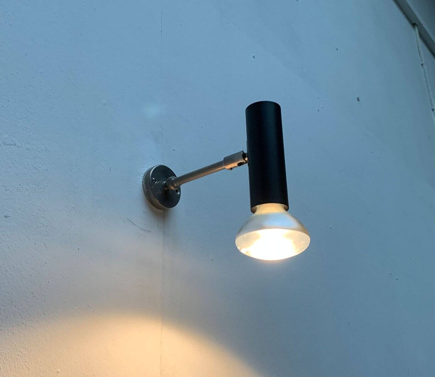 Mid-Century German Minimalist Wall Lamp from Beisl, 1960s