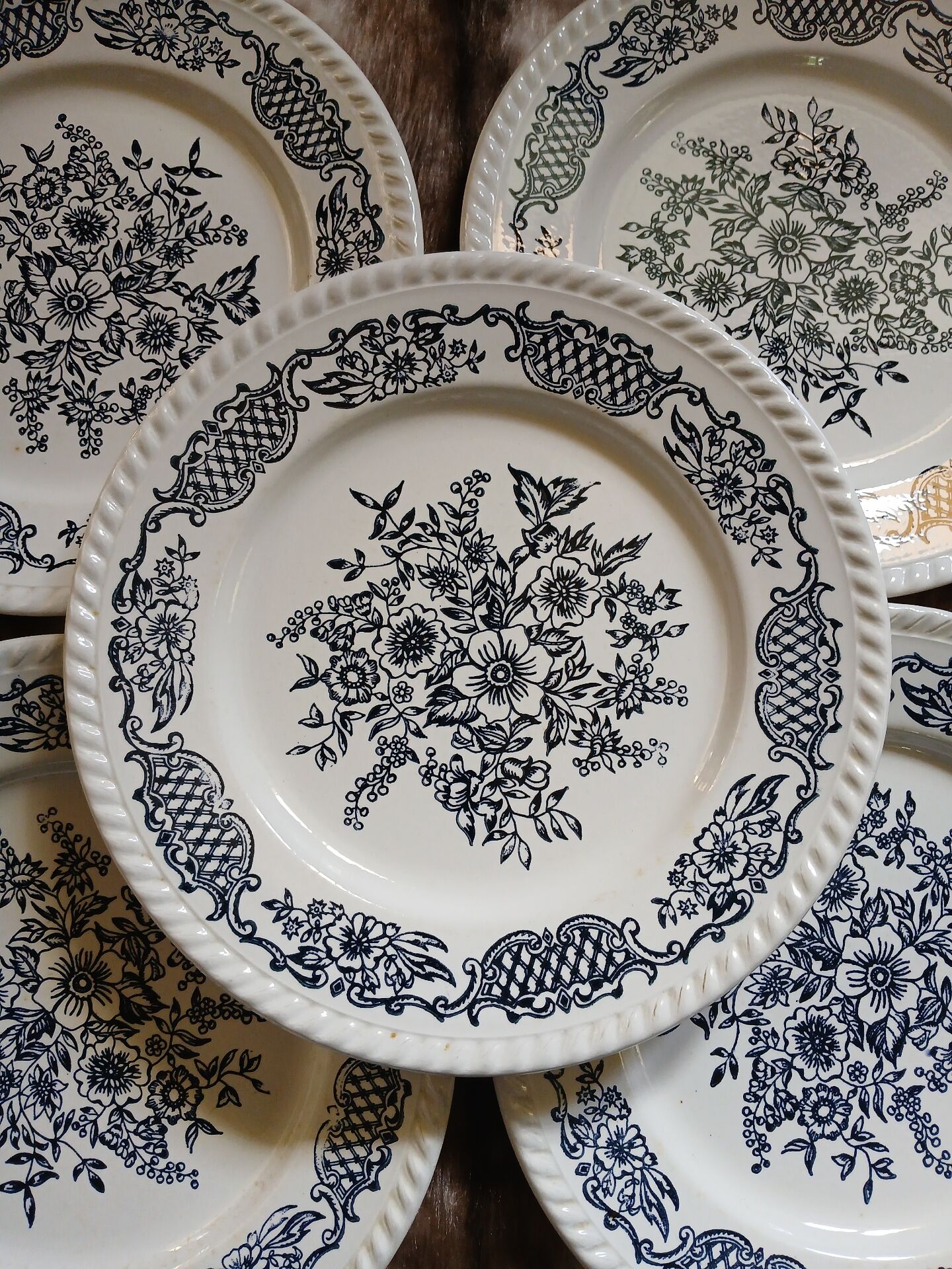 6 antique dinner plates
