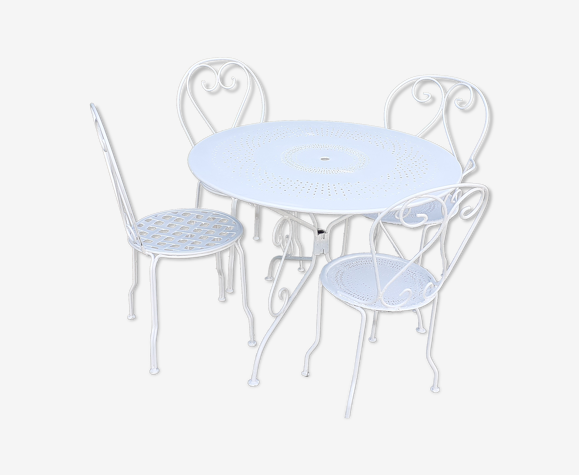 Garden furniture 1 table 3 chairs 1 armchair wrought iron old white