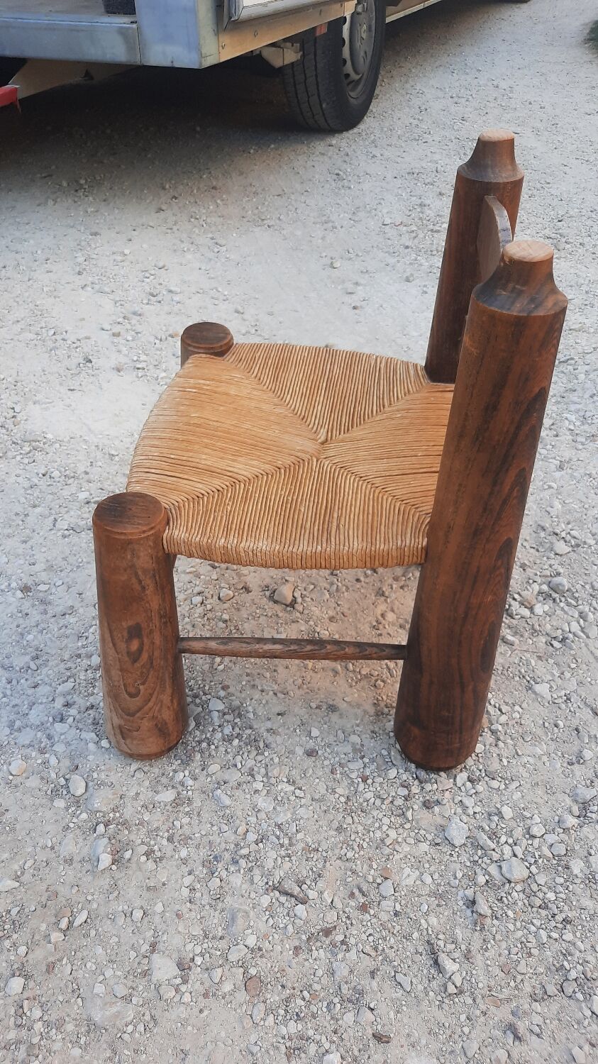 Chaise basse