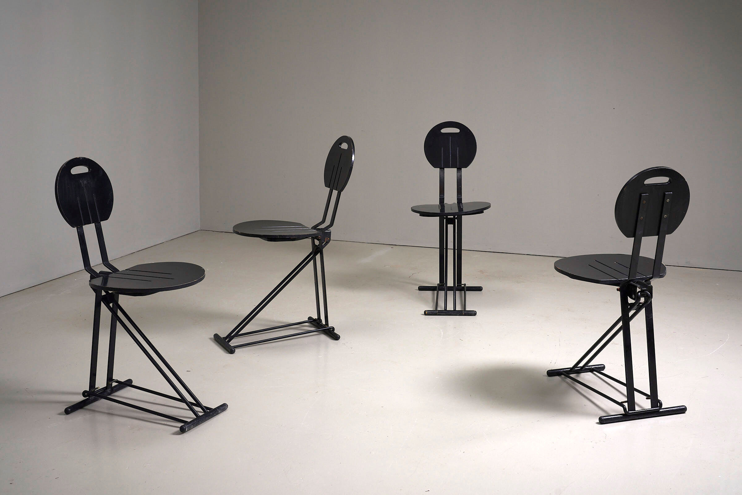 Set of 4 Italian folding chairs from the 1980s