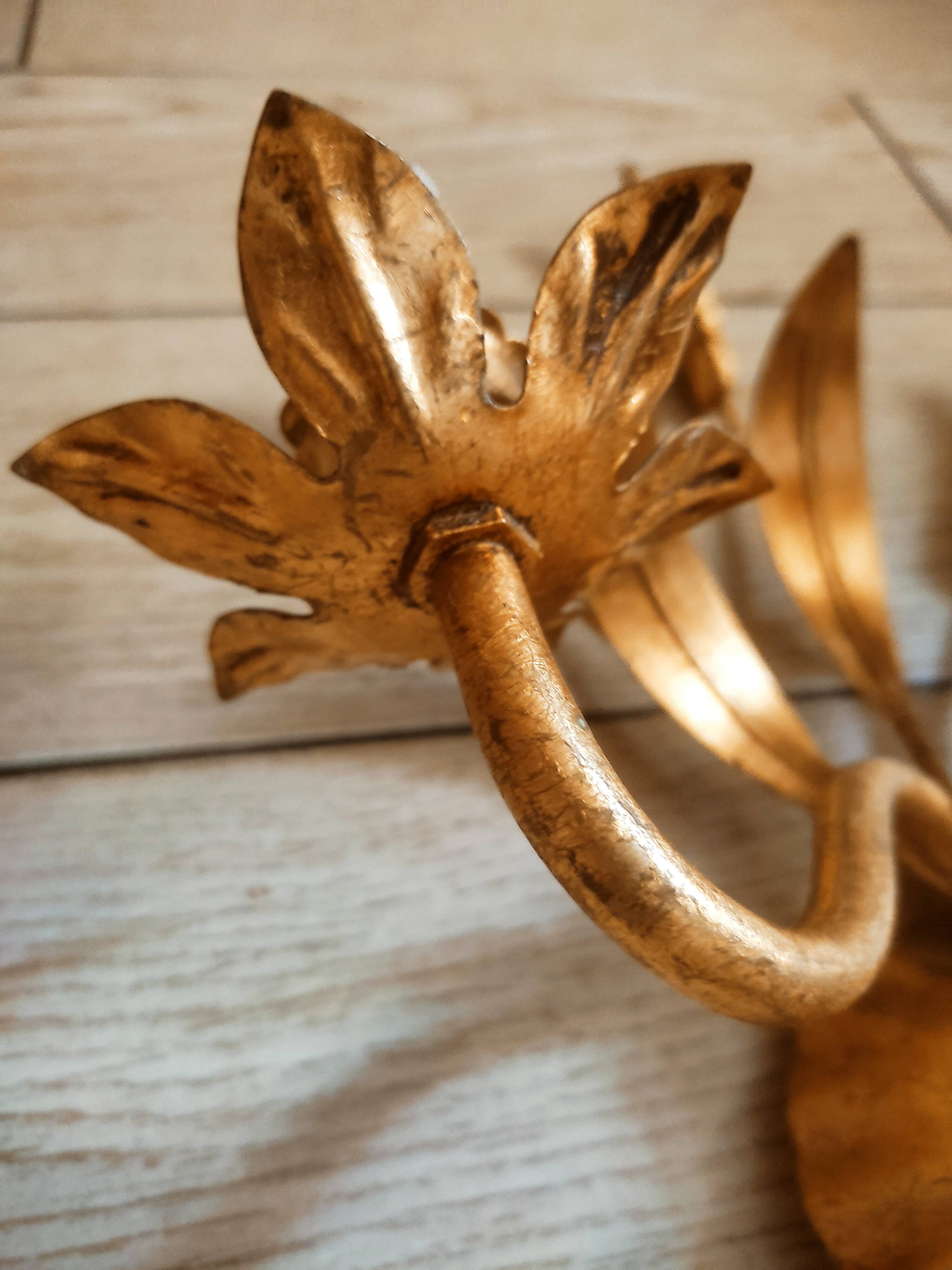 Double wall lamp in golden metal ears of wheat