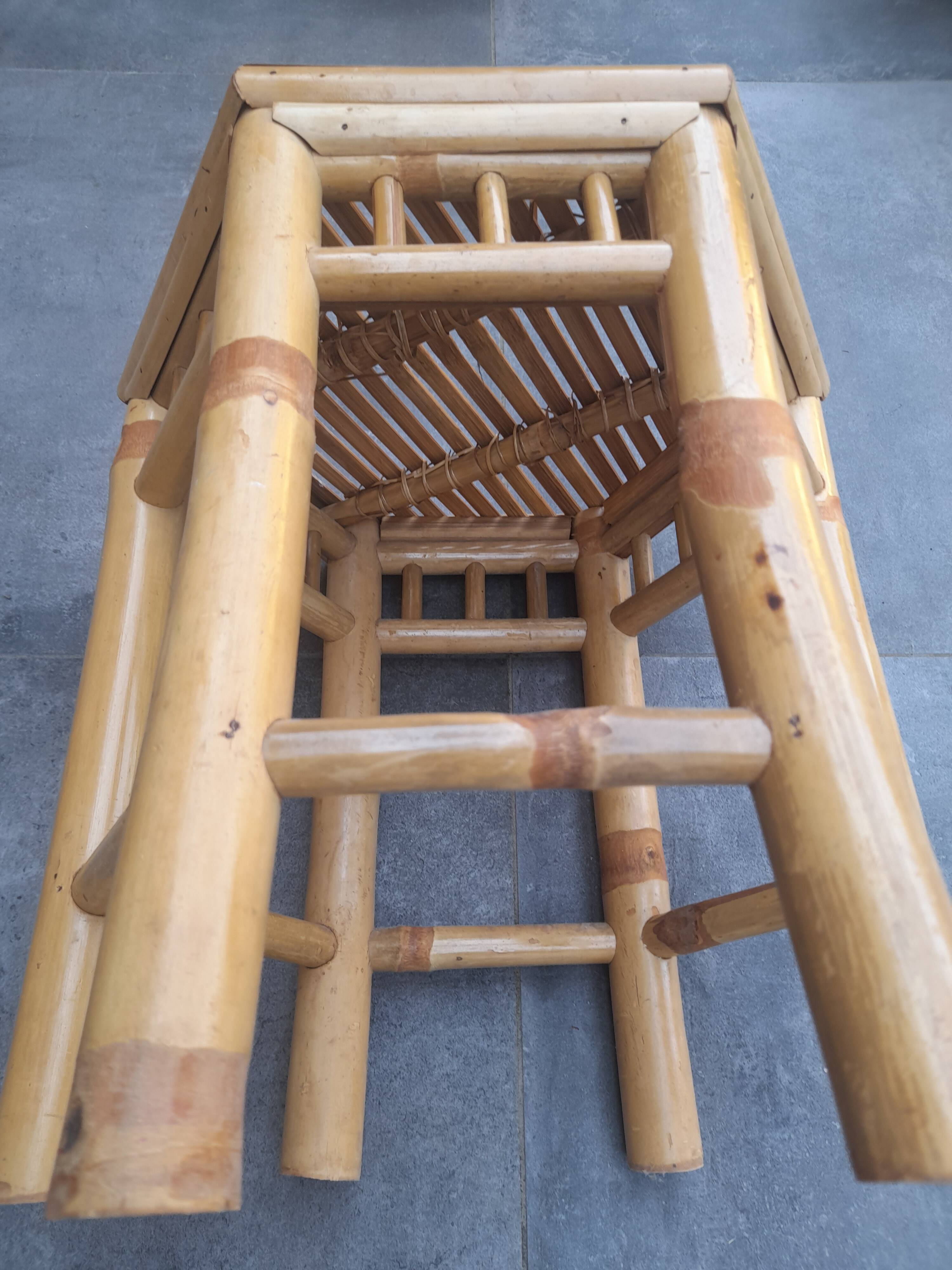 Ensemble de 3 tables gigognes vintage en bambou 70's