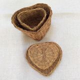 Duo of little pull-out baskets