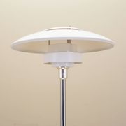 Lampadaire danois par Simon Henningsen pour Lyskaer, années 1970