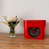Scales Terraillon red