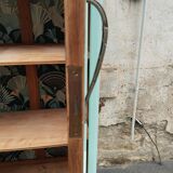 Parisian showcase cabinet year 30