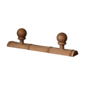 Light wood coat holder 2 balls