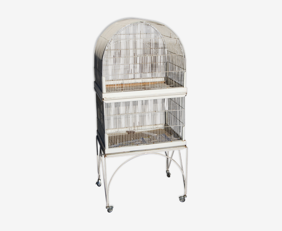 Cage à oiseaux sur pieds à roulettes 147x67x49cm.