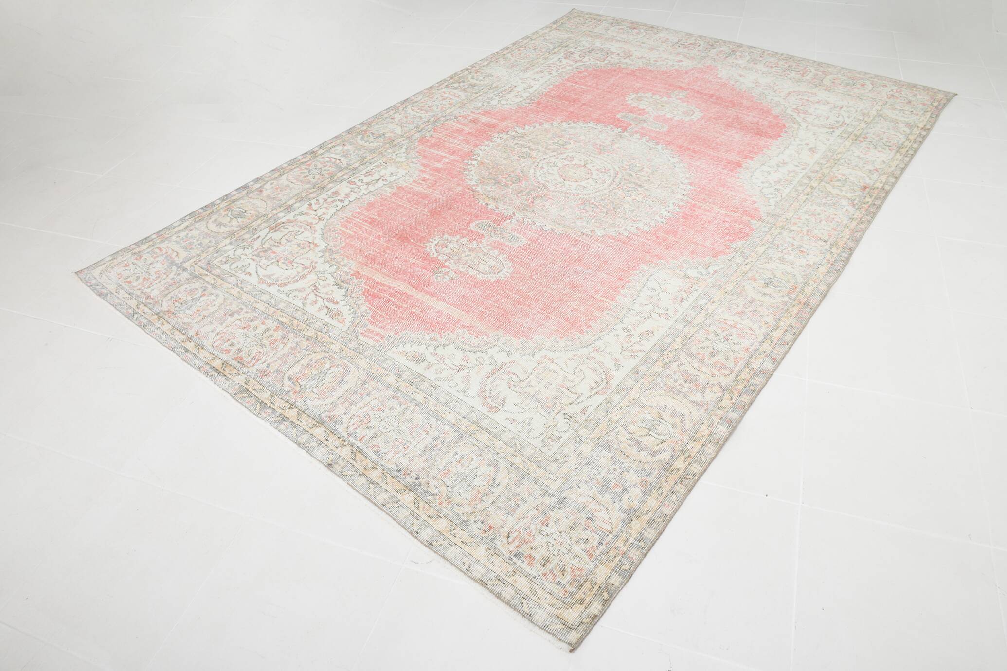 7x10 Vintage Soft Red & Beige Vintage Oushak Area Rug, 207x310 Cm