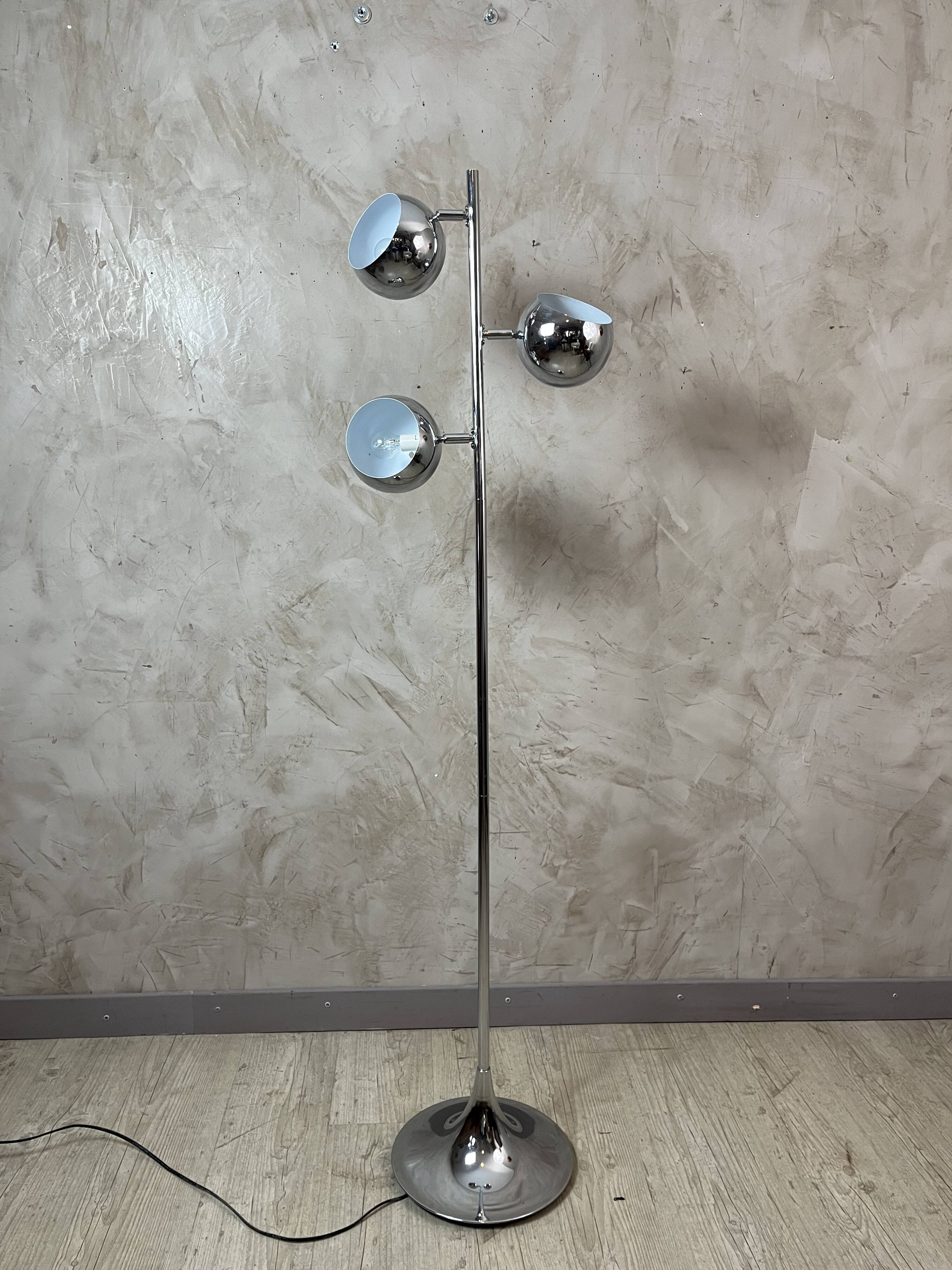 Vintage chrome metal floor lamp