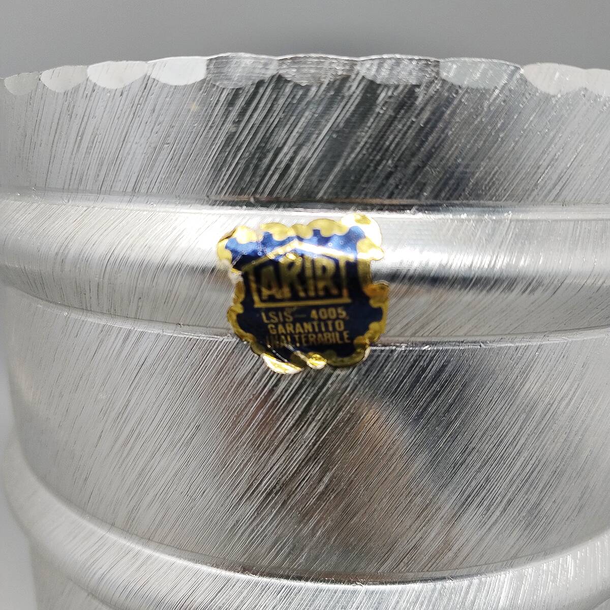 1960s Elegant Champagne Ice Bucket by Arir in Aluminium. Made in Italy