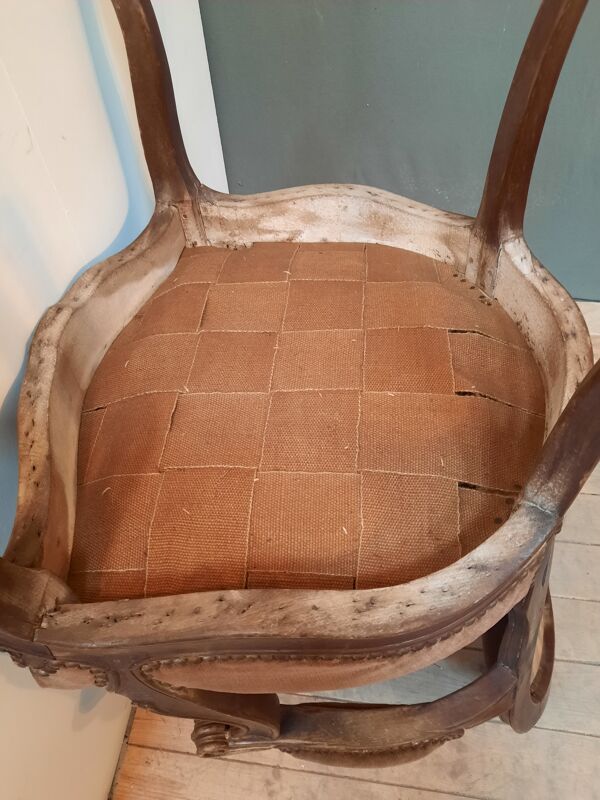 Paire de fauteuils transition des époques Louis XV  Louis XVI