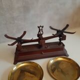 Old scale with 2 trays type Roberval